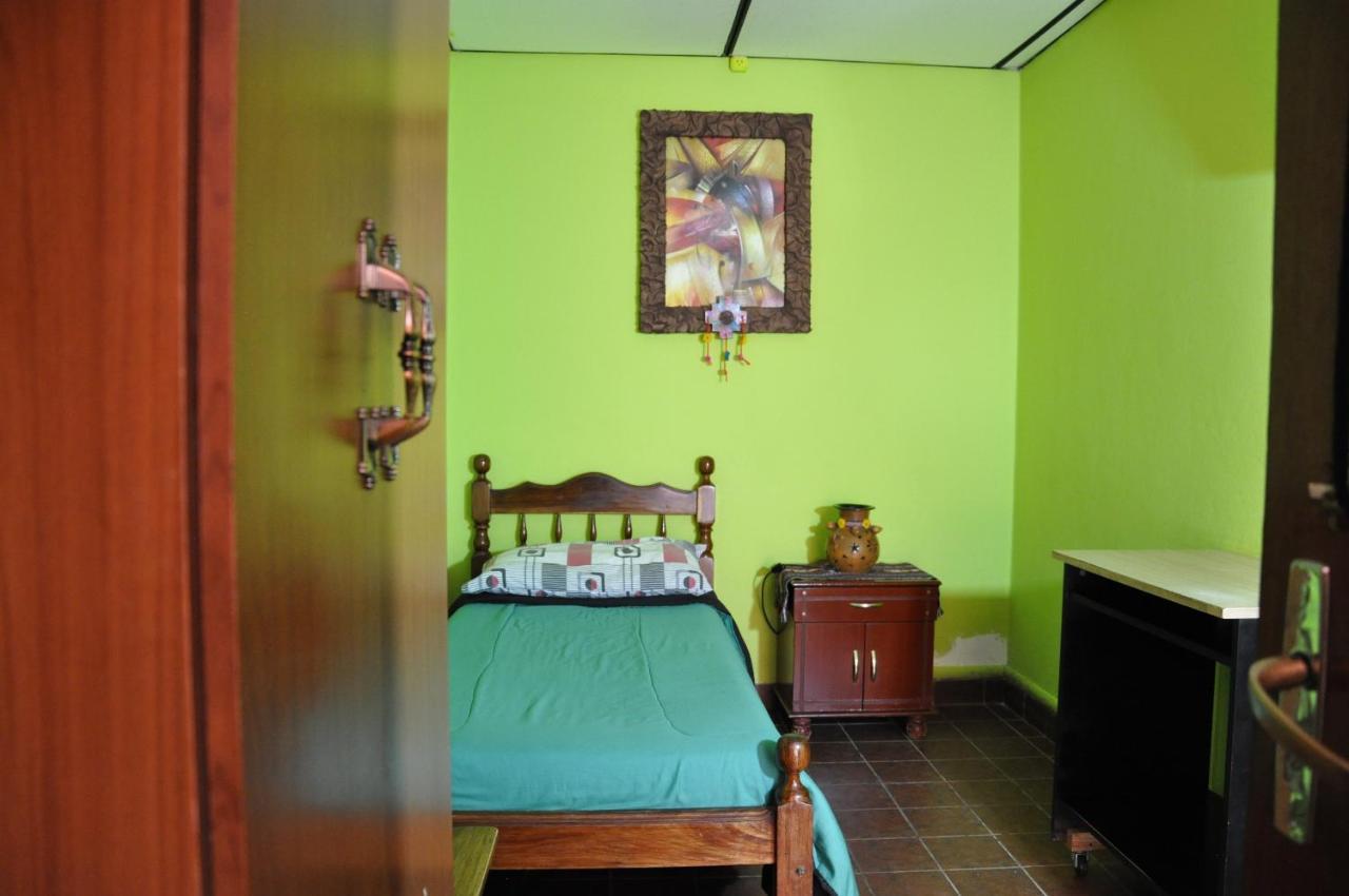 Copacabana Hostel *